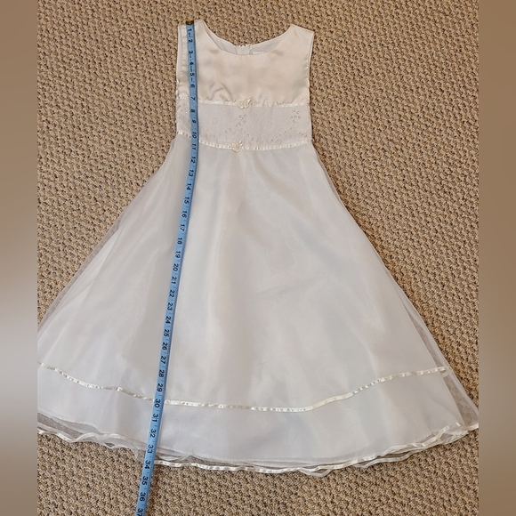 Elegant White Satin Kids Dress - Picture 2 of 7